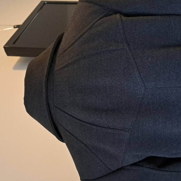 Practically new JESSICA SIMPSON charcoal gray jacket/coat. Sz m - Picture 5 of 10